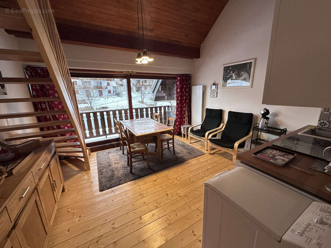 Appartement à ALBIEZ-MONTROND