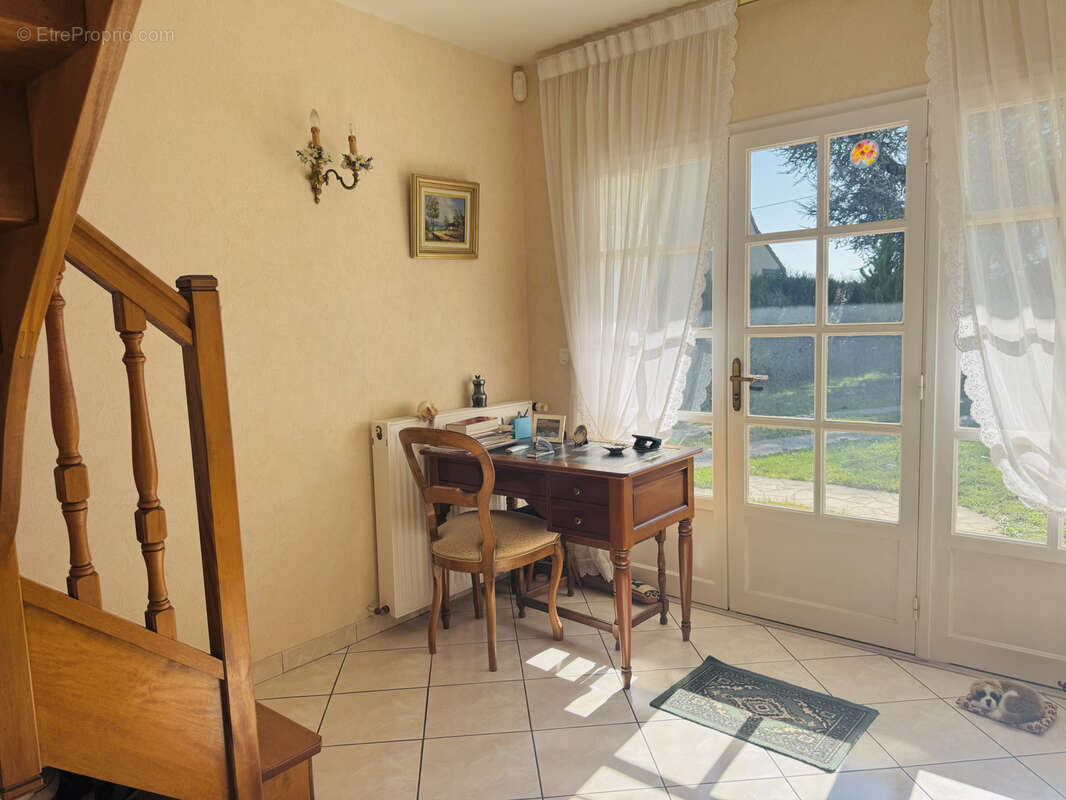 Maison à FERRIERES-EN-GATINAIS