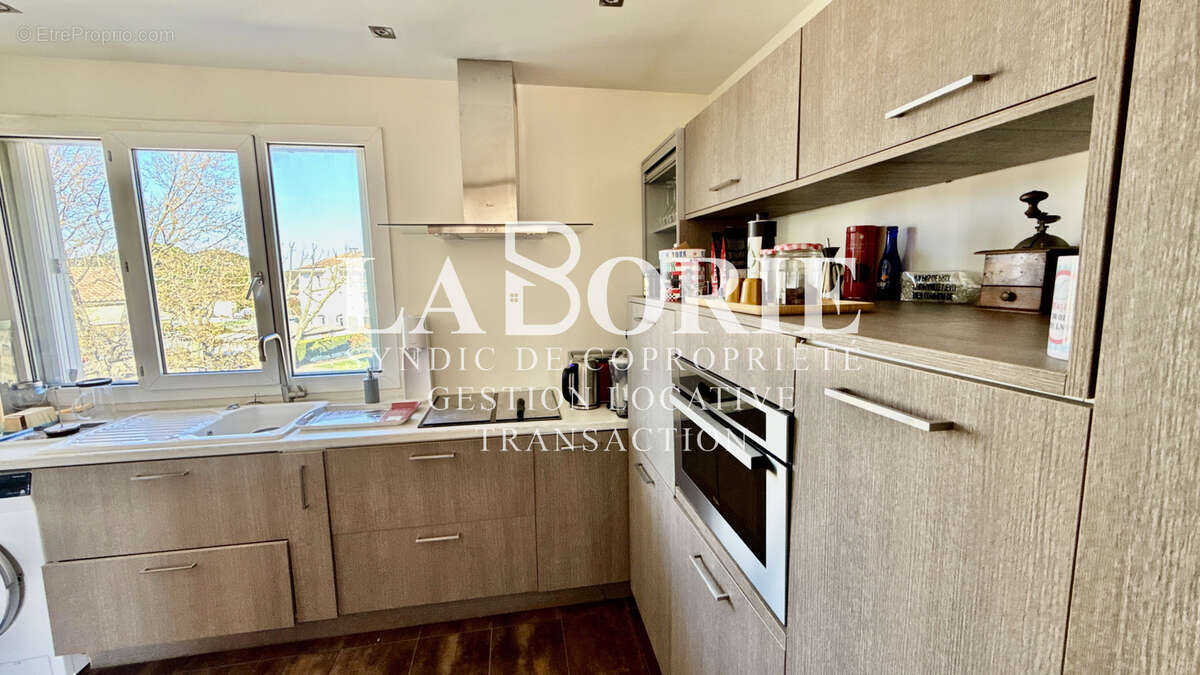 Appartement à VILLENEUVE-LES-AVIGNON