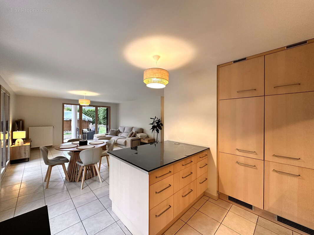 Appartement 84 m² à Scionzier  - photo 2