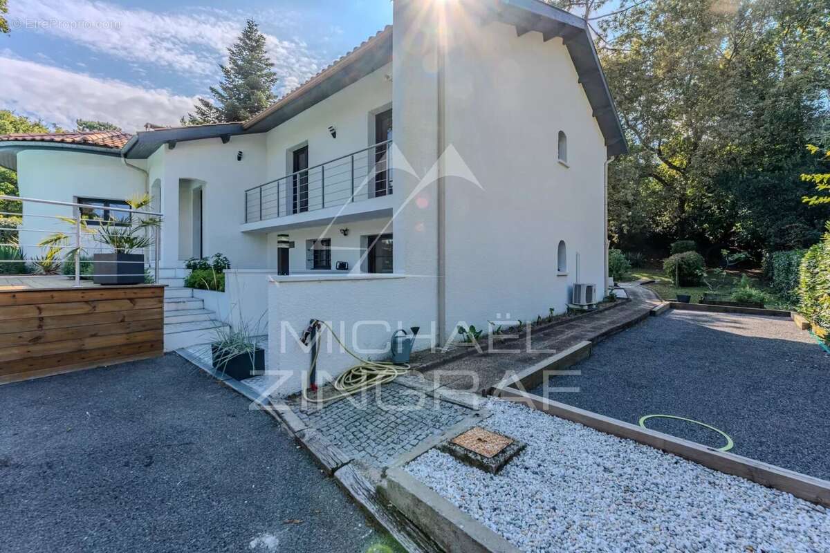 Maison à LE BOUSCAT