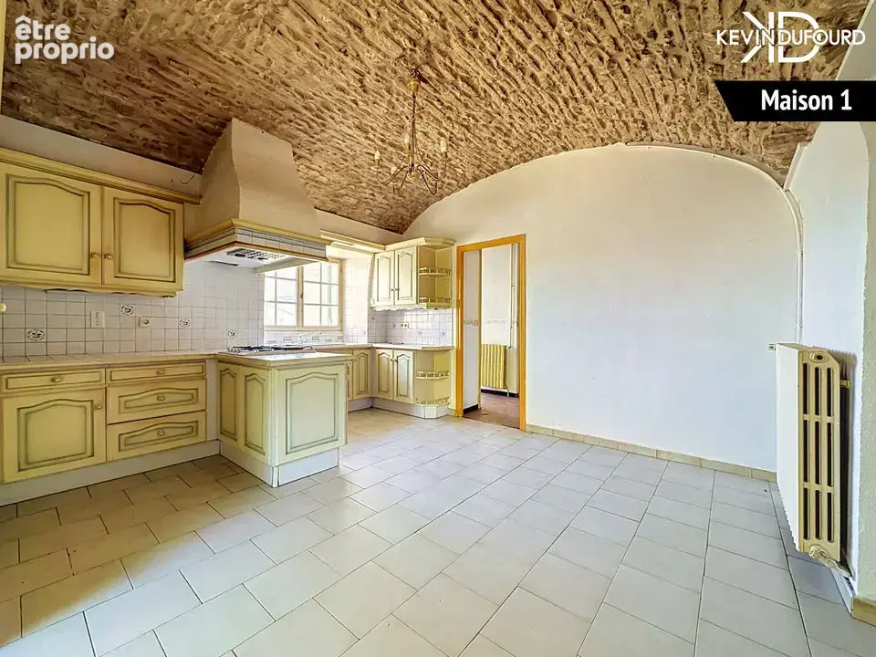 Maison 250 m² à Orgnac-L'aven  - photo 3
