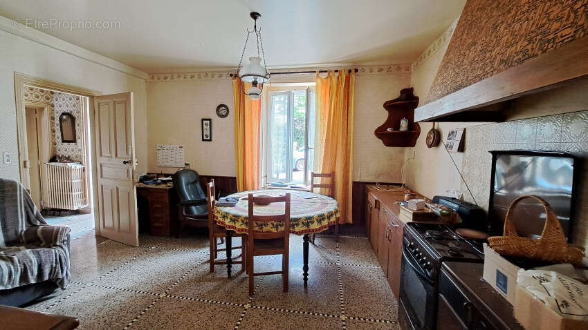 Maison à MANZAT