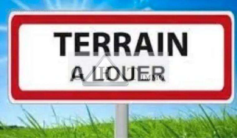 Terrain a vendre 5600 m² au bord de la n104 lieusaint - photo 3
