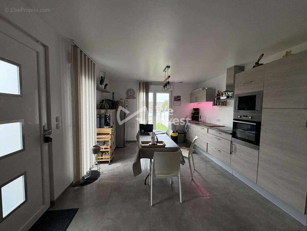 Maison à LE NOUVION-EN-THIERACHE