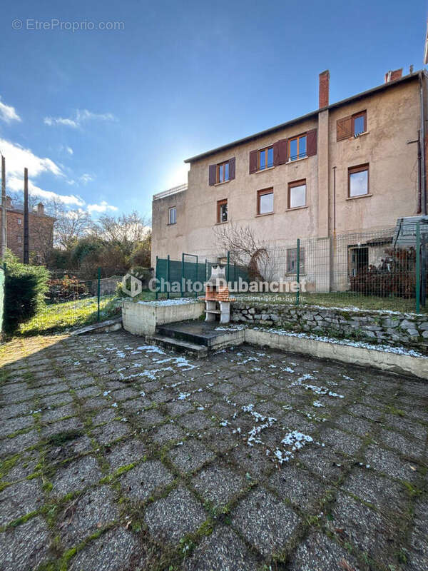 Appartement à AMPLEPUIS