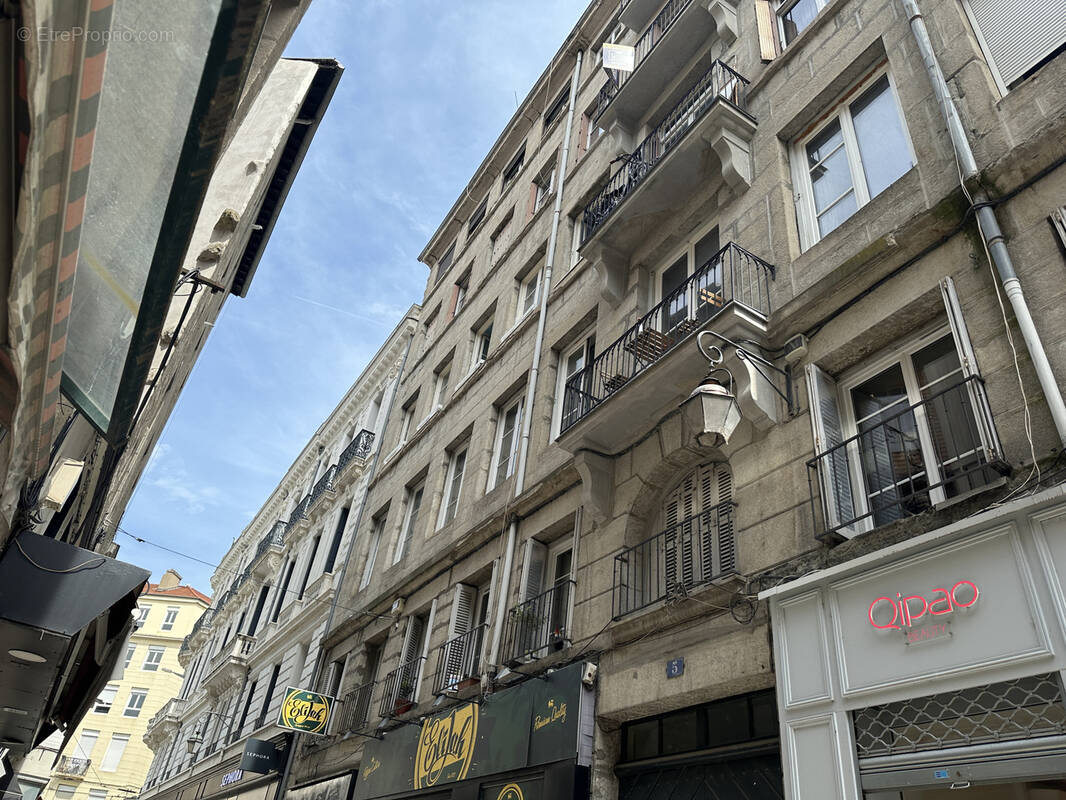 Appartement à SAINT-ETIENNE