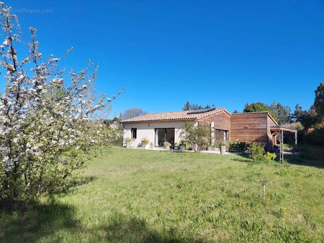 Maison à VAISON-LA-ROMAINE