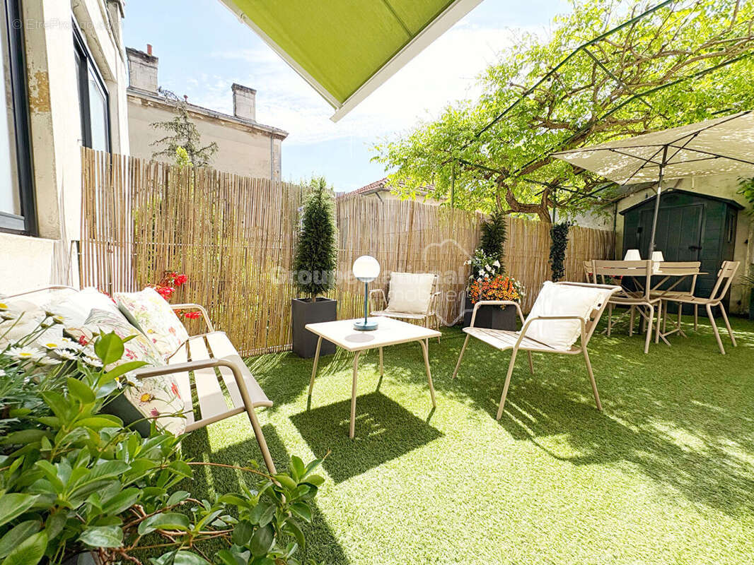 Appartement d'Exception à Salon centre - 3 Pièces avec Terrasse Spacieuse - photo 12