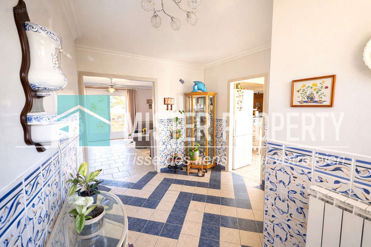 Maison à SARTROUVILLE