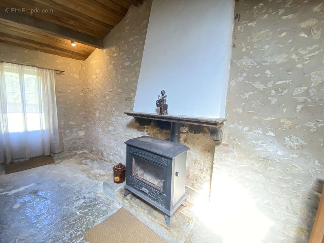 Maison à SAINTE-FLORENCE