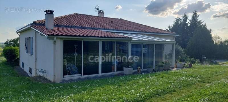 Maison à FONTENAY-LE-COMTE