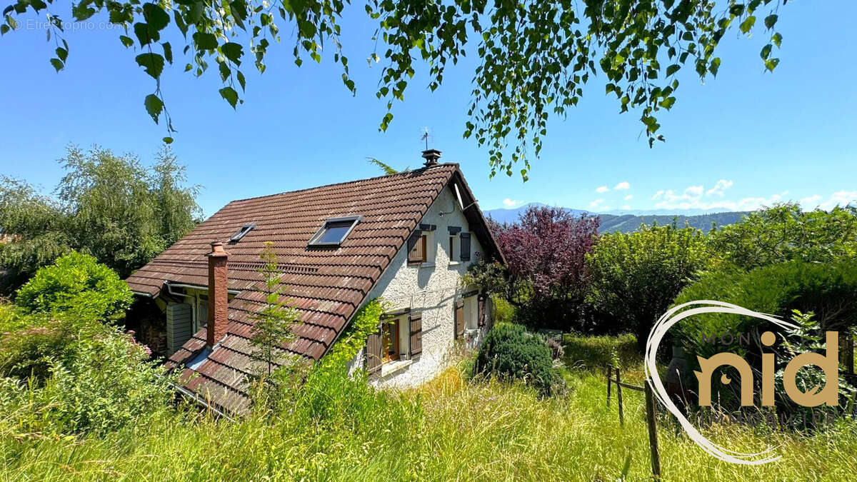 Maison à MIRIBEL-LANCHATRE