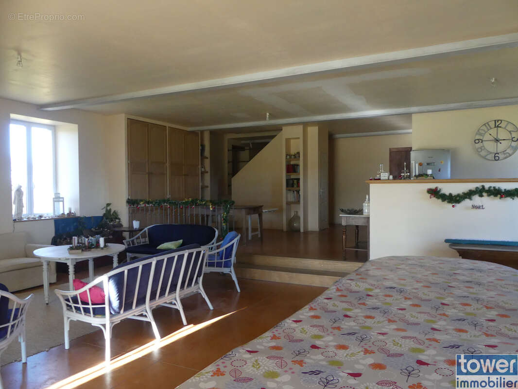 Maison à VILLENEUVE