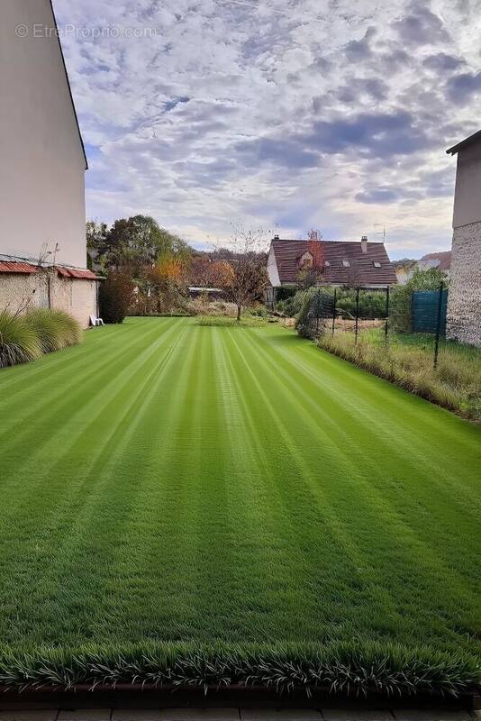 Terrain à ETAMPES