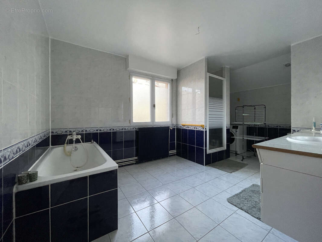 Maison à SAVIGNY-SUR-ORGE