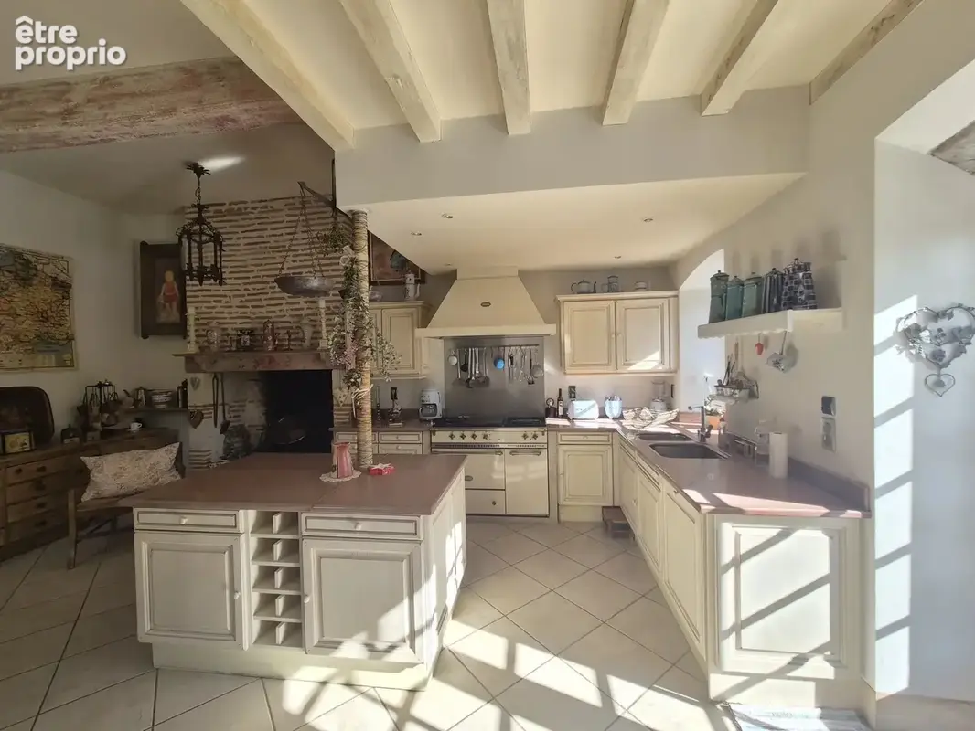 Ensemble immobilier de prestige avec maison bourgeoise, dépendances, piscine et lac – Entre Agen et Nérac, Lot-et-Garonne - photo 7