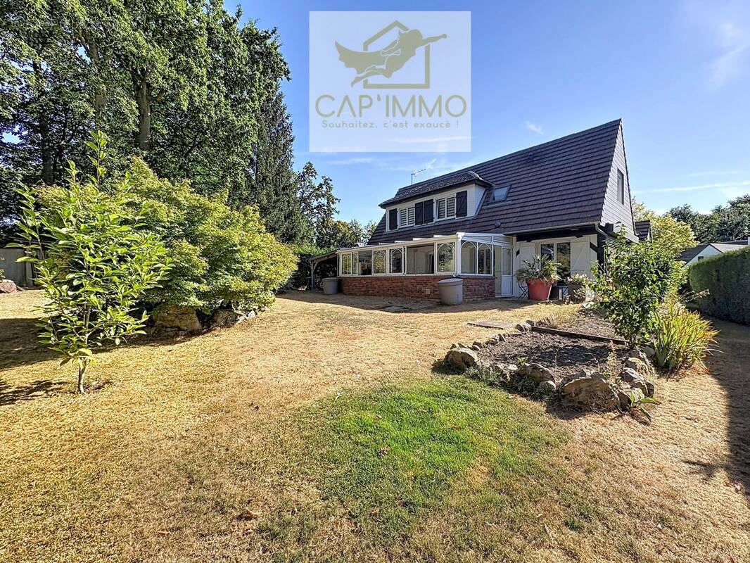Maison 131 m² à Magny-En-Vexin  - photo 1