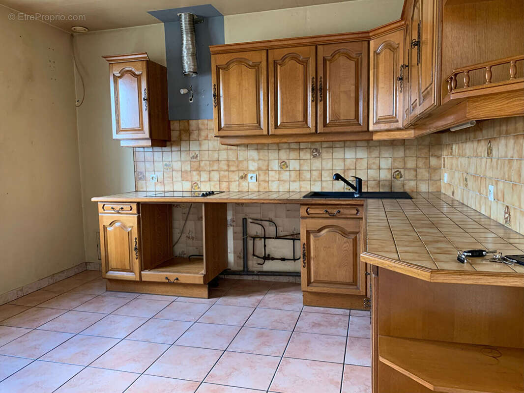 Maison à SAINT-LUBIN-DES-JONCHERETS