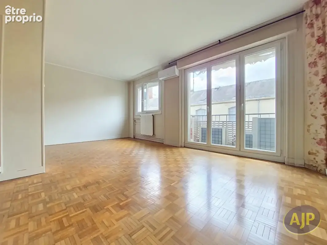 Photo Appartement à La Roche-Sur-Yon au prix de 159 000€