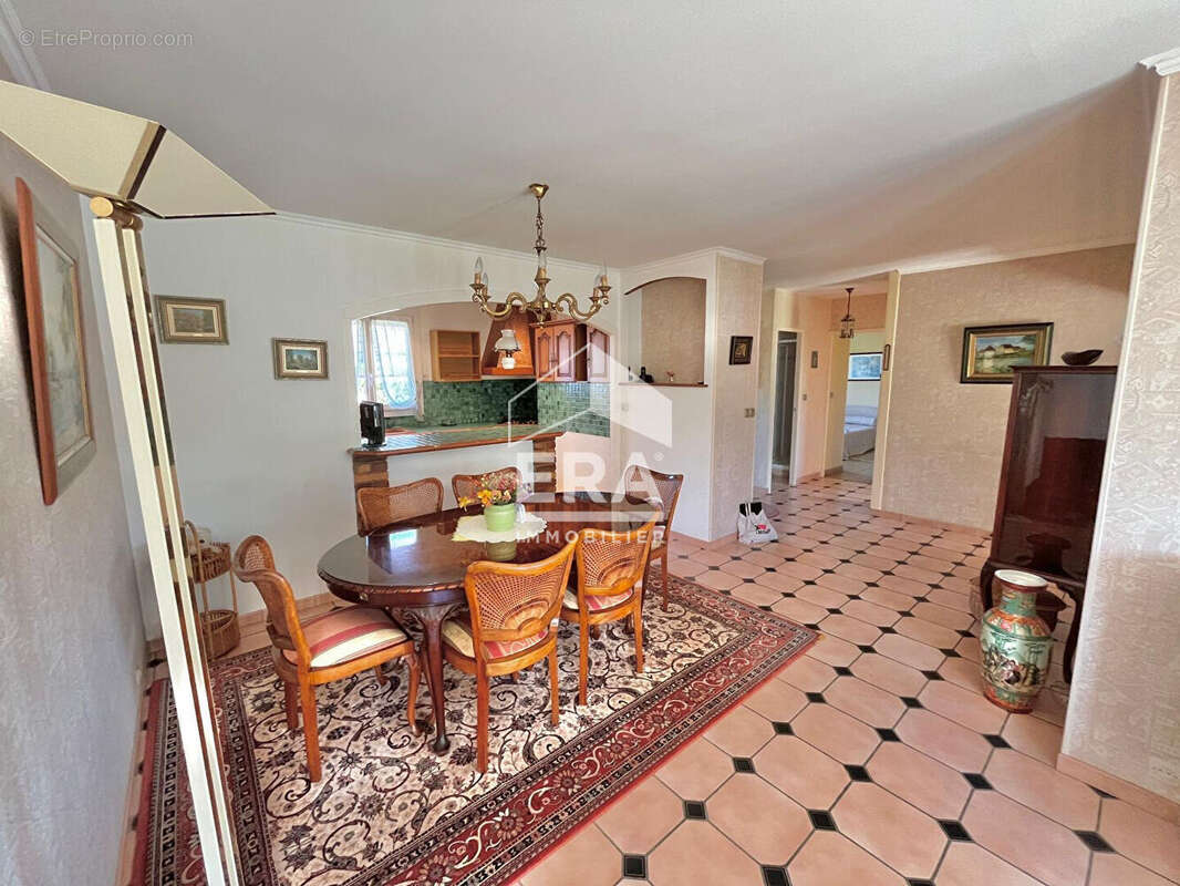 Maison à PONTAULT-COMBAULT