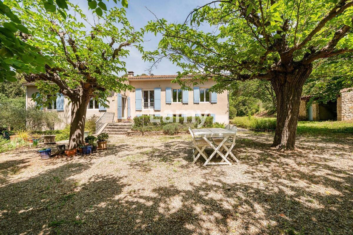 Maison à LE THOLONET