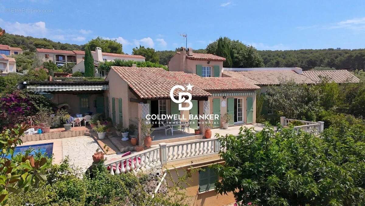 Villa provençale avec vue mer panoramique, piscine et appartement indépendant , Carqueiranne - photo 8