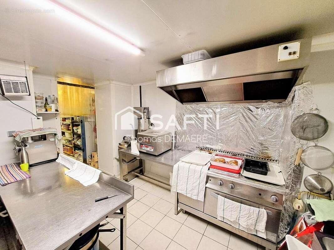 Photo 5 - Commerce à MONTENDRE