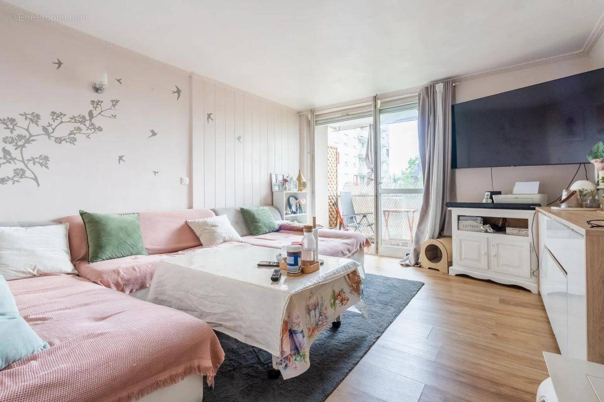Appartement à ROSNY-SOUS-BOIS