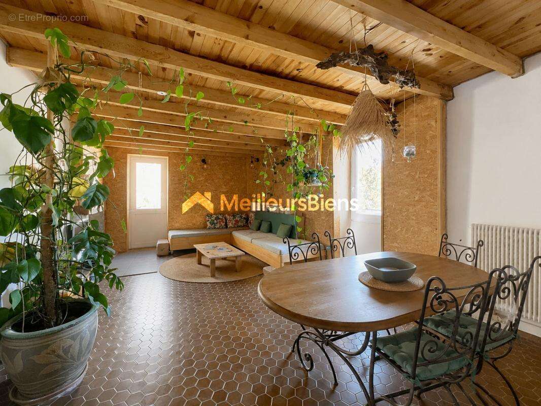 Sud Ardèche – Beaulieu – Maison en pierre  110 m2 habitables - photo 4