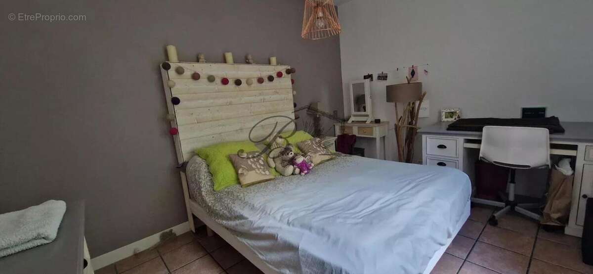 Maison à LA MOTTE-D&#039;AIGUES