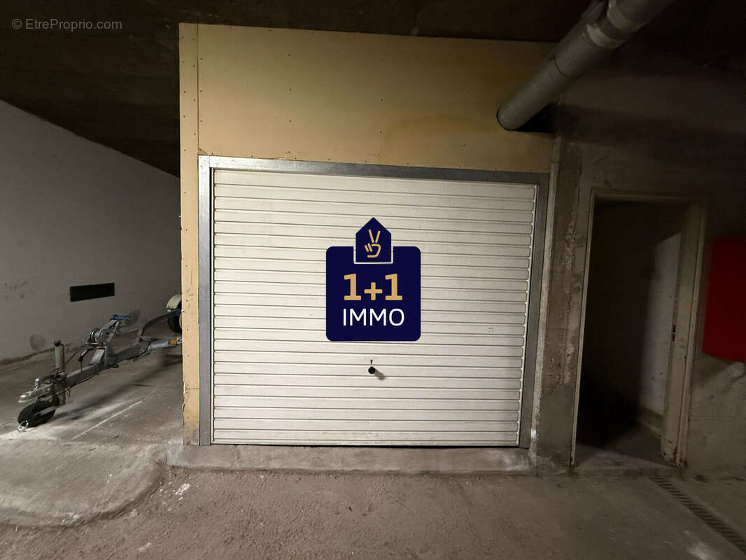 Parking à SAINT-RAPHAEL