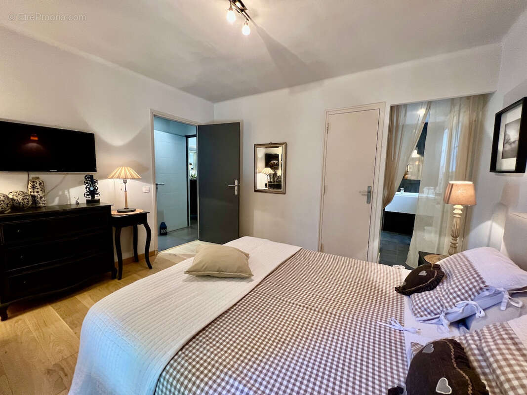 Maison à MOUGINS