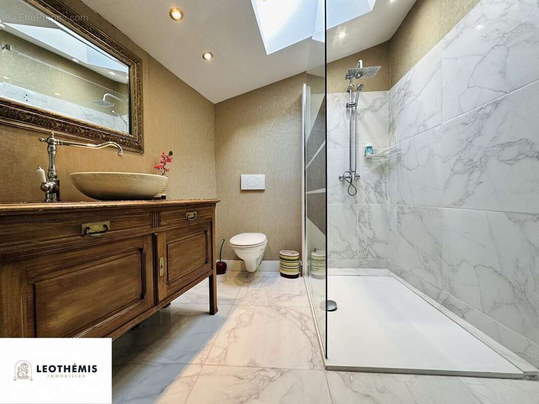 Maison à SAINT-JEAN-D&#039;ANGELY