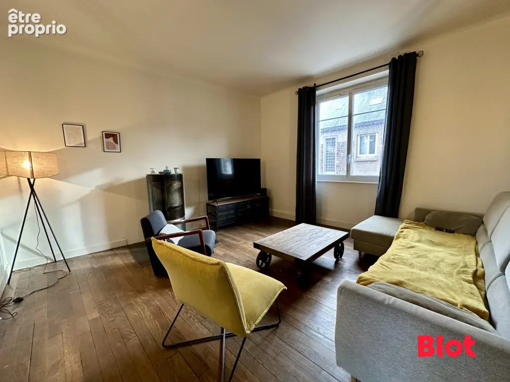 Appartement à MONTFORT-SUR-MEU
