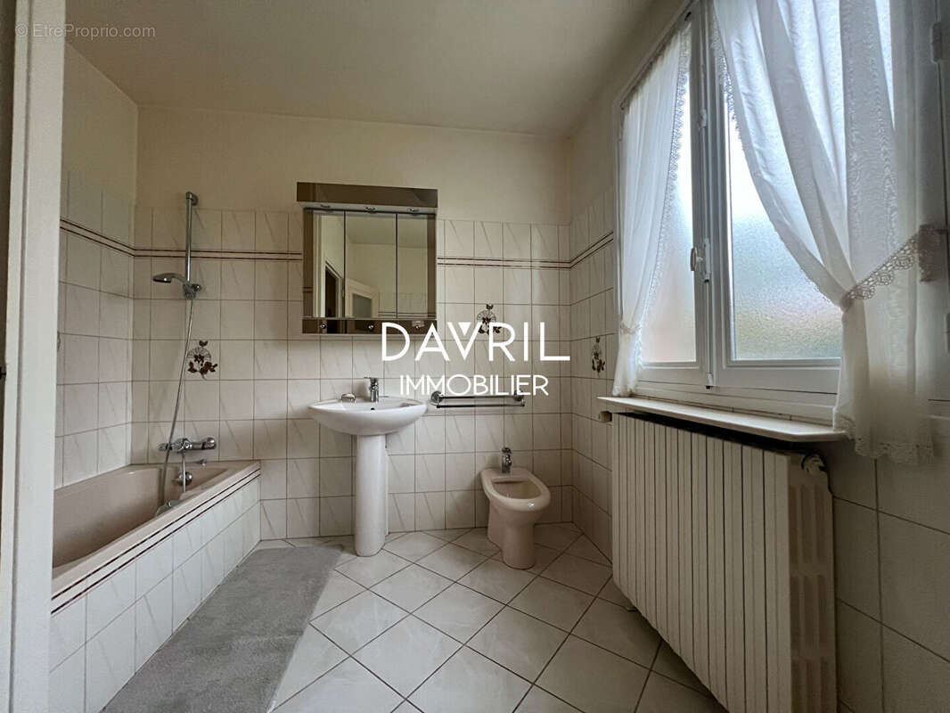 Maison à CONFLANS-SAINTE-HONORINE