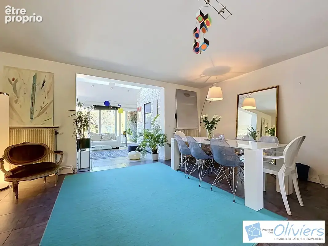 Maison 6 pièces 105 m² à vendre à Voisins-Le-Bretonneux (78960) - photo 2