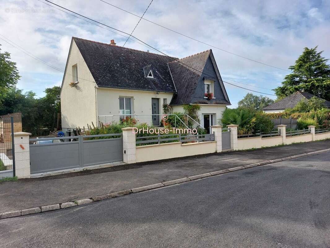 Maison à SAINT-GERVAIS-EN-BELIN