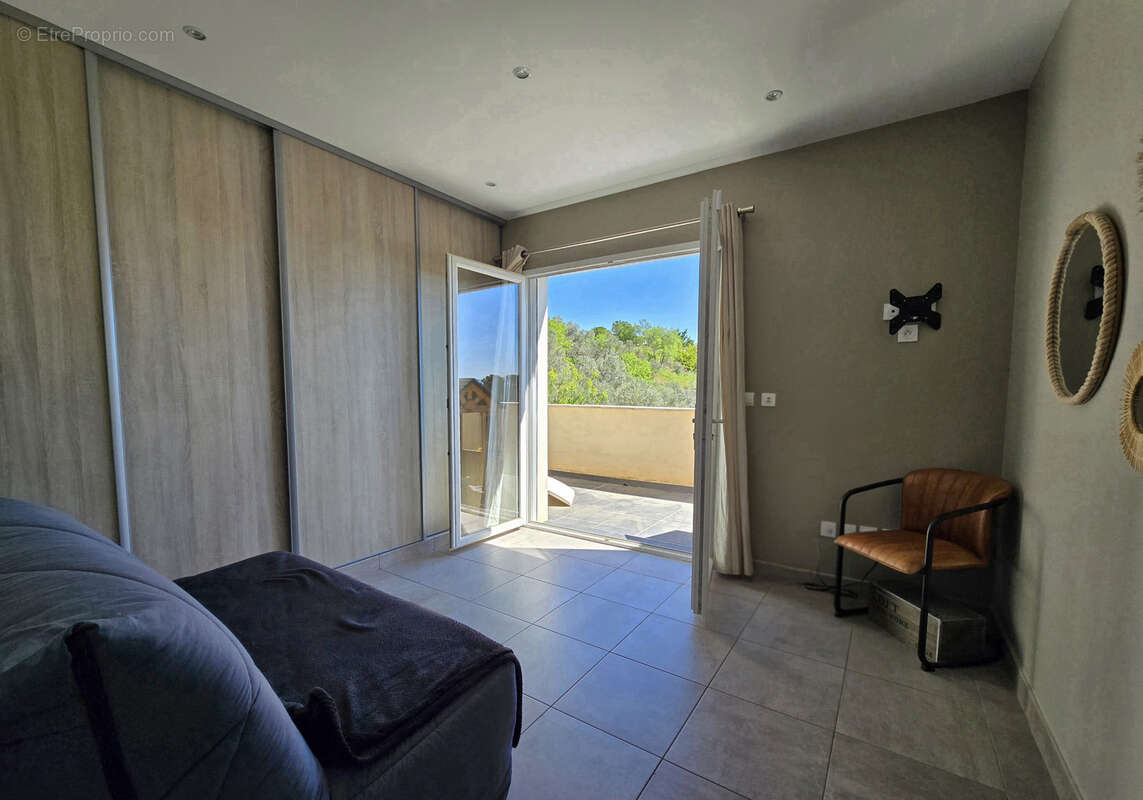 Villa contemporaine 2018 de 150m2  dpe a  piscine pierre de bali  300m du village  caumont-sur-durance - photo 11