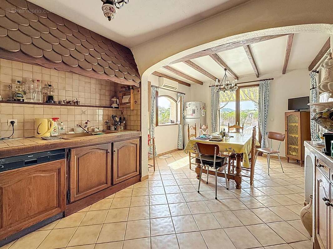 Photo 5 - Maison à LE MUY