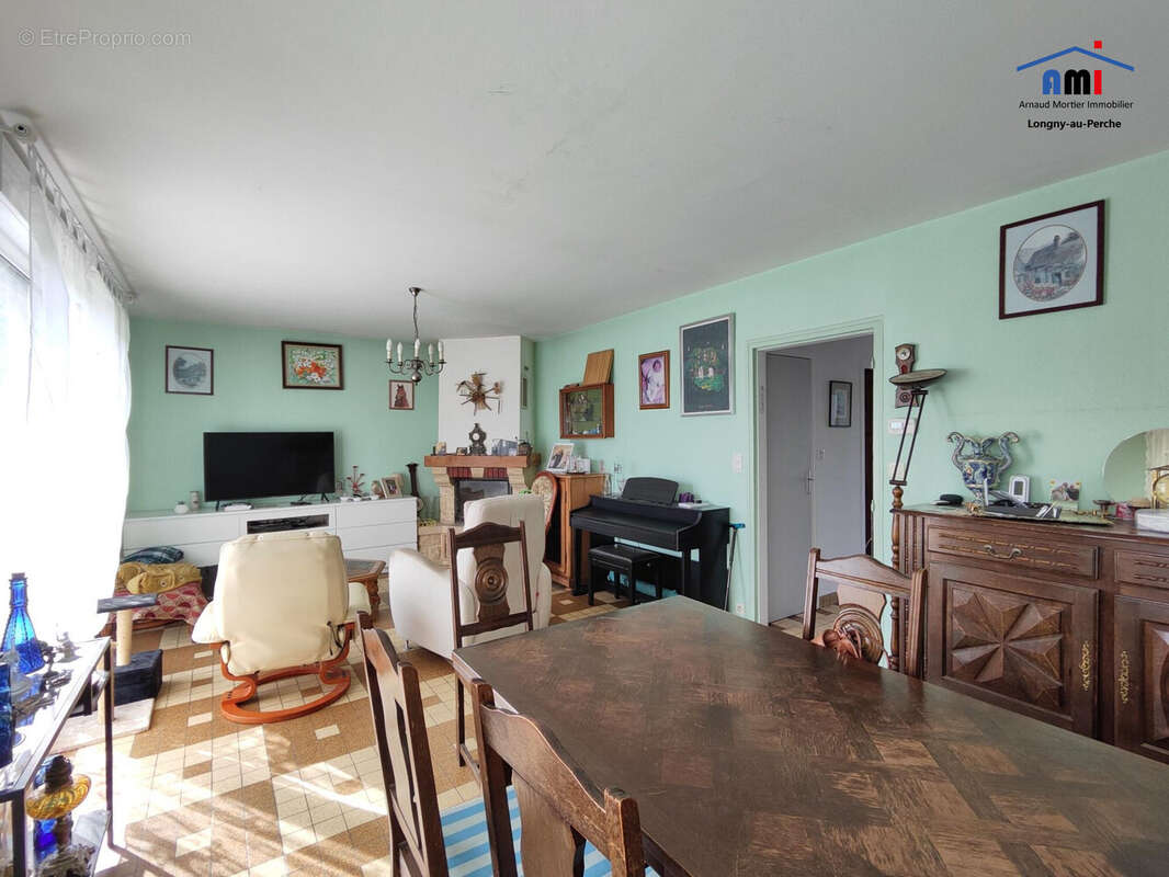 Maison à LONGNY-AU-PERCHE