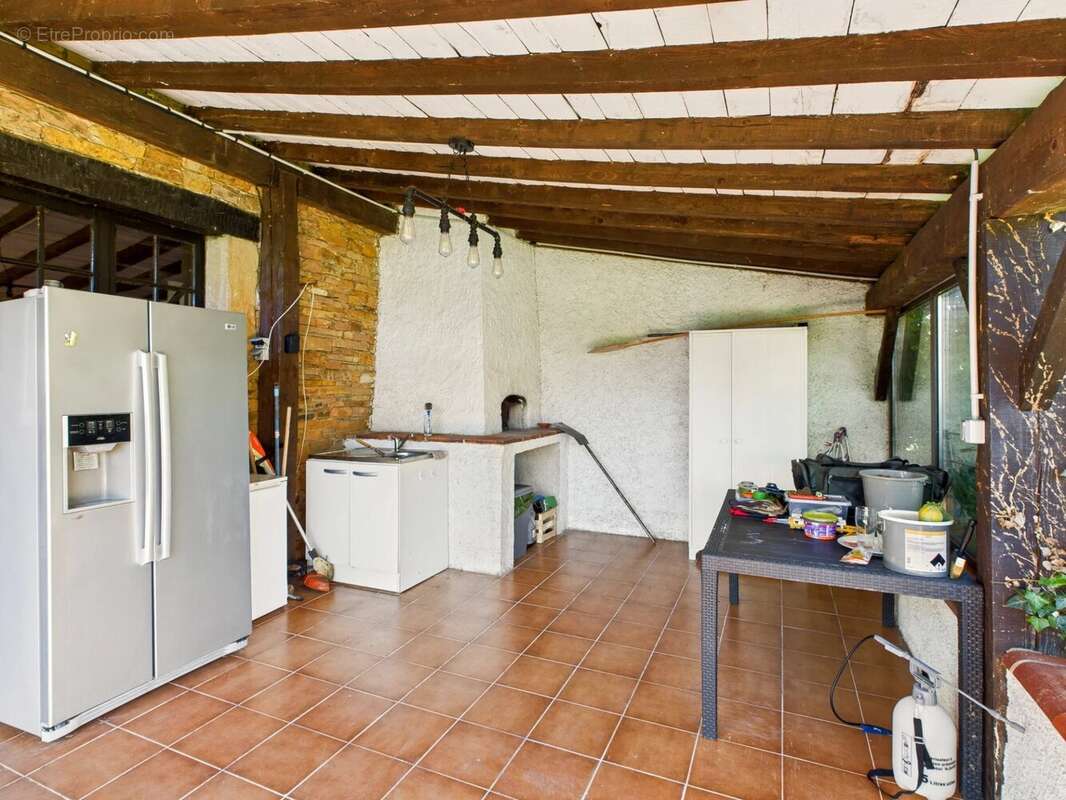 Maison à MIRANDOL-BOURGNOUNAC