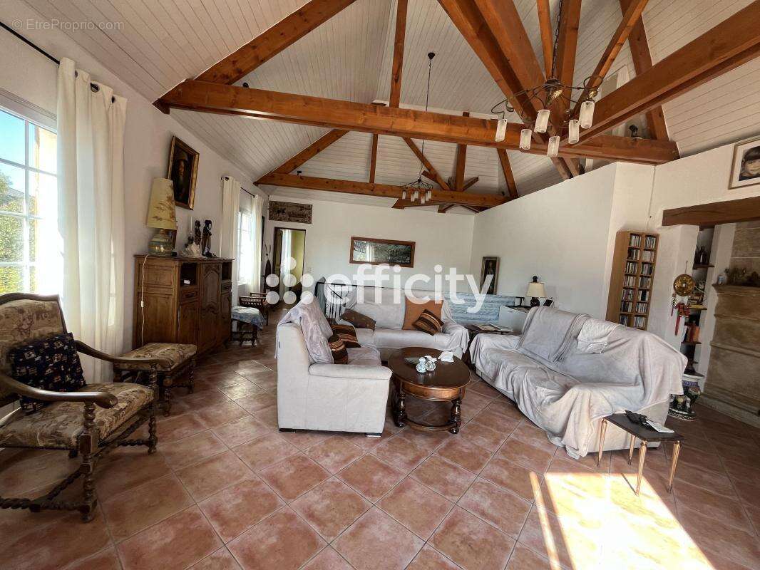 Maison à OUISTREHAM