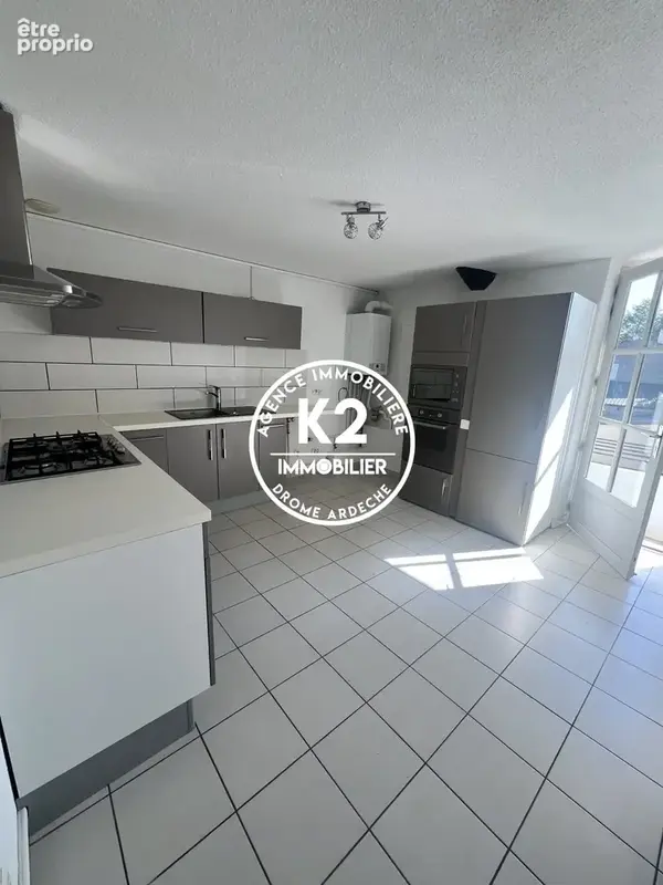 Appartement 4 pièces 108 m² à vendre à Montelimar (26200) - photo 8