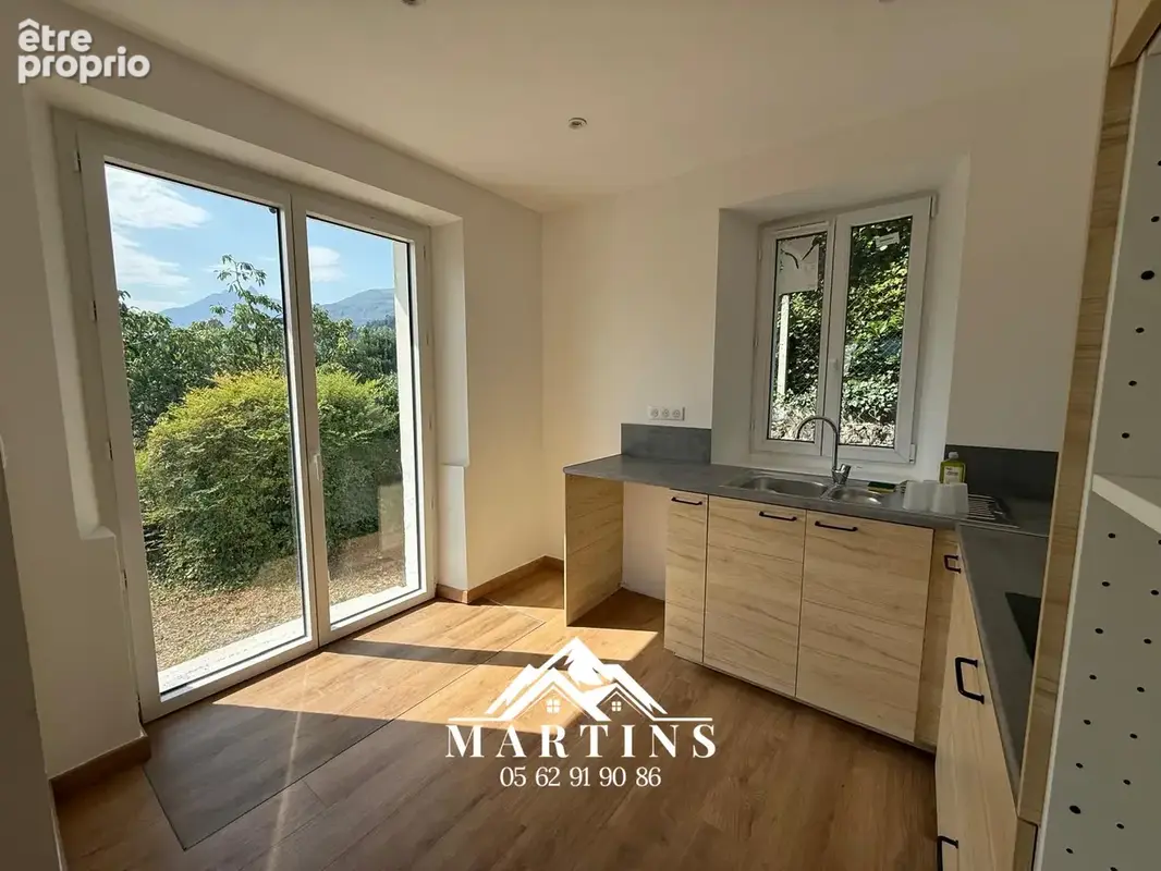 EXCLUSIVITE / ARGELES-GAZOST - Appartement rénové de type 3 avec vue dégagée et jardin privatif de 200m2. - photo 7