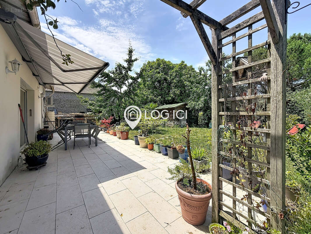 ANGAIS - Vente d'un enclos béarnais rénové avec maison d'habitation et location T4 - photo 27