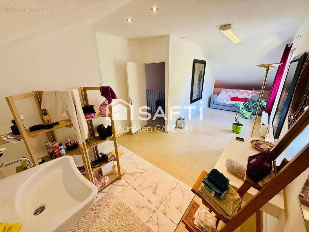 Photo 9 - Maison à JOIGNY