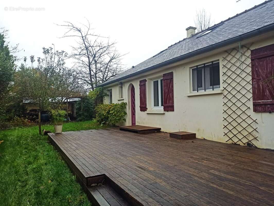 Maison à PLOUER-SUR-RANCE