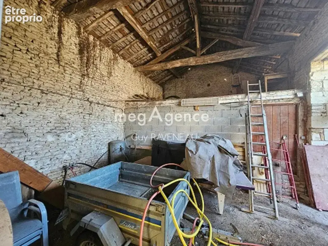 Aux portes de Loudun – Élégante longère de caractère, entièrement rénovée, avec dépendances, verger et potentiel de gîte - photo 19