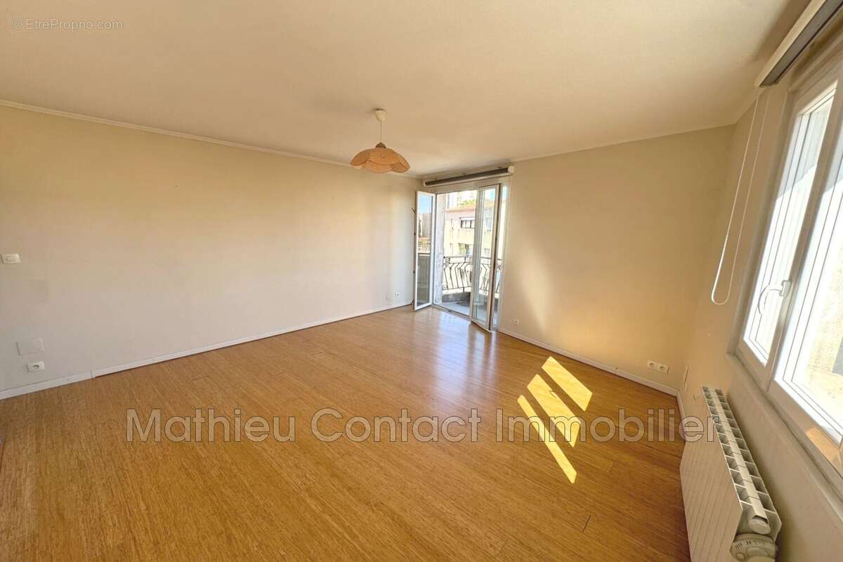 Appartement à NIMES